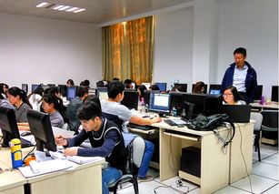 商貿技術系學子全力以赴，全國大學生外貿從業能力大賽激戰正酣